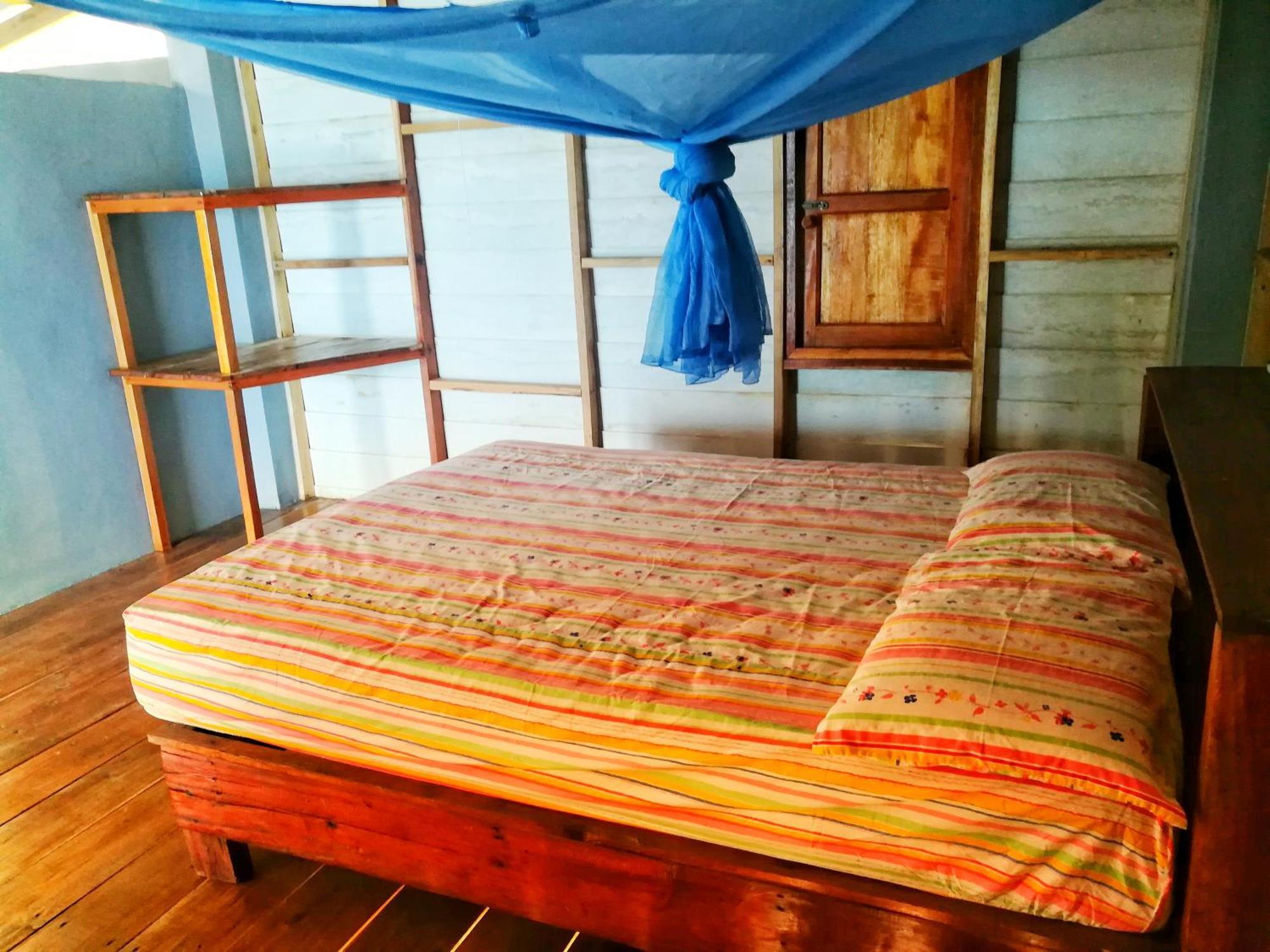 Lae Tawan Bungalow Koh Chang Ranong Rum bild